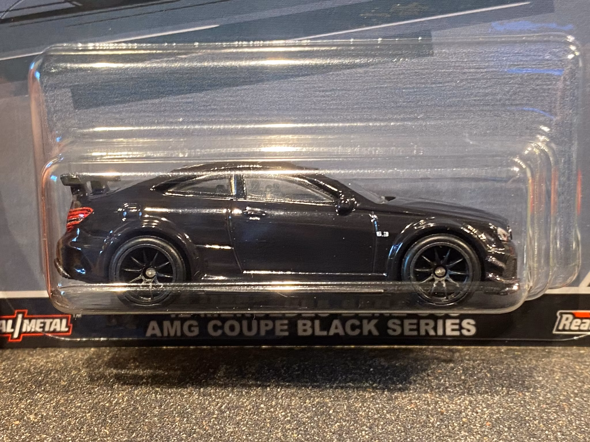 Skala 1/64 Hot Wheels PREMIUM Deutschland Design: Mercedes Benz c63 AMG bs 12'