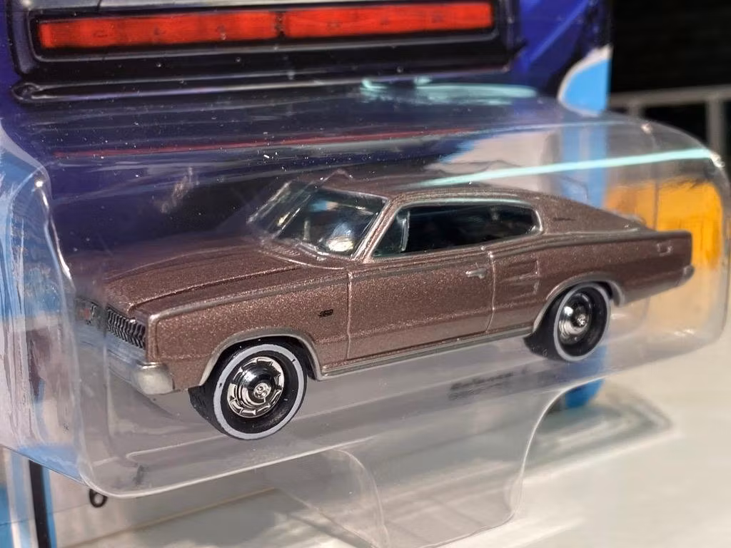 Skala 1/64 Dodge Charger 67' f Johnny Lightning
