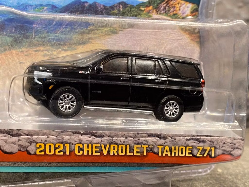 Skala 1/64 Chevrolet Tahoe Z71 21' "All-Terrain" från Greenlight