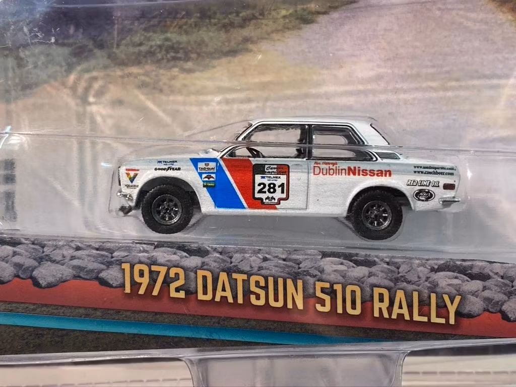 Skala 1/64 Datsun 510 Rally 72' "All-Terrain" från Greenlight