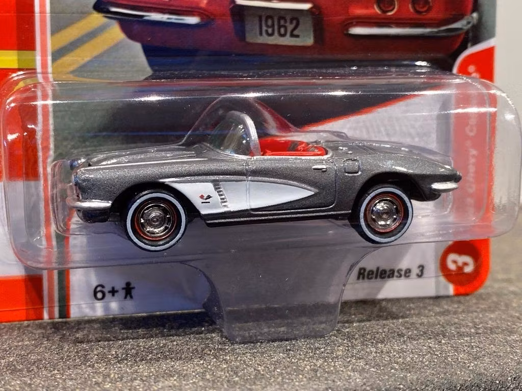 Skala 1/64 Chevy Corvette 62'Johnny Lightning