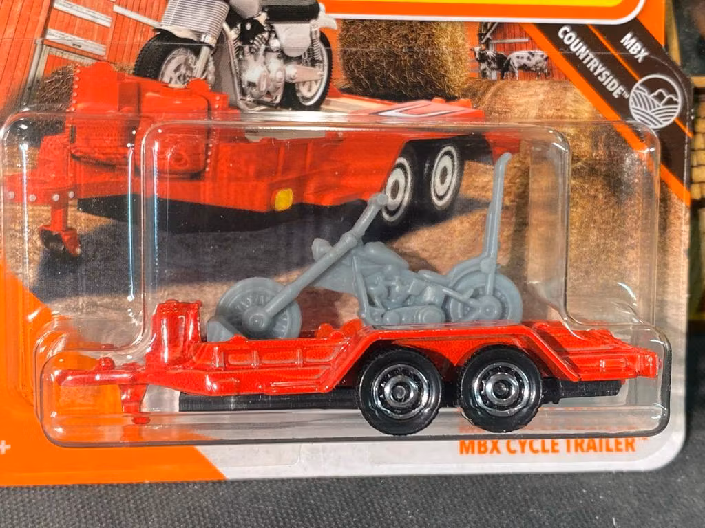Skala 1/64 Matchbox - MBX Motorcykel trailer / Släp m HD-liknande motorcykel