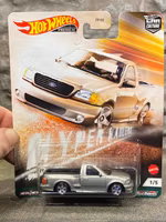 Skala 1/64 Hot Wheels PREMIUM: FORD F-150 SVT LIGHTNING 99'