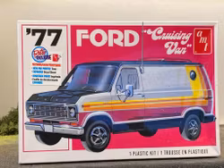 Skala 1/25, Ford Cruising Van 77' från AMT