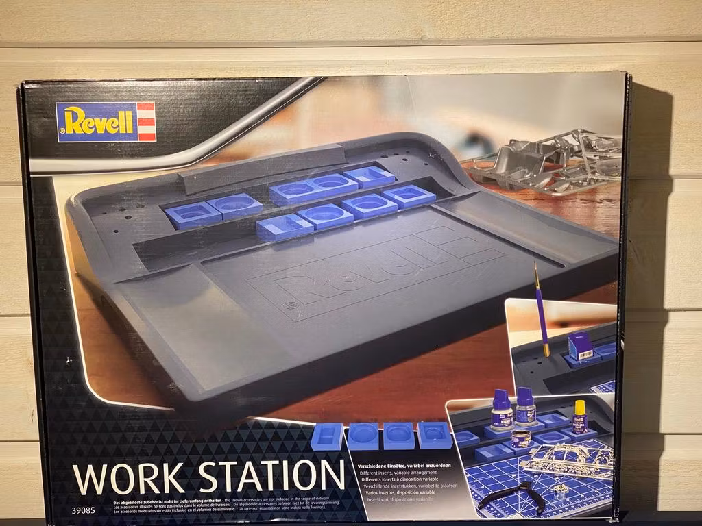 NYHET! Arbetsstation för din hobby från Revell