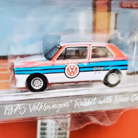 Skala 1/64 Volkswagen Rabbit m racerförare "The hobby shop ser.8" fr Greenlight