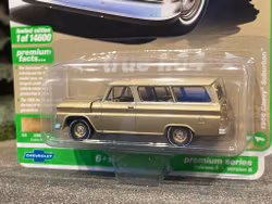 Skala 1/64 Chevy Suburban 66' fr AUTO WORLD Lim. Ed. Rel. 3 Ver B