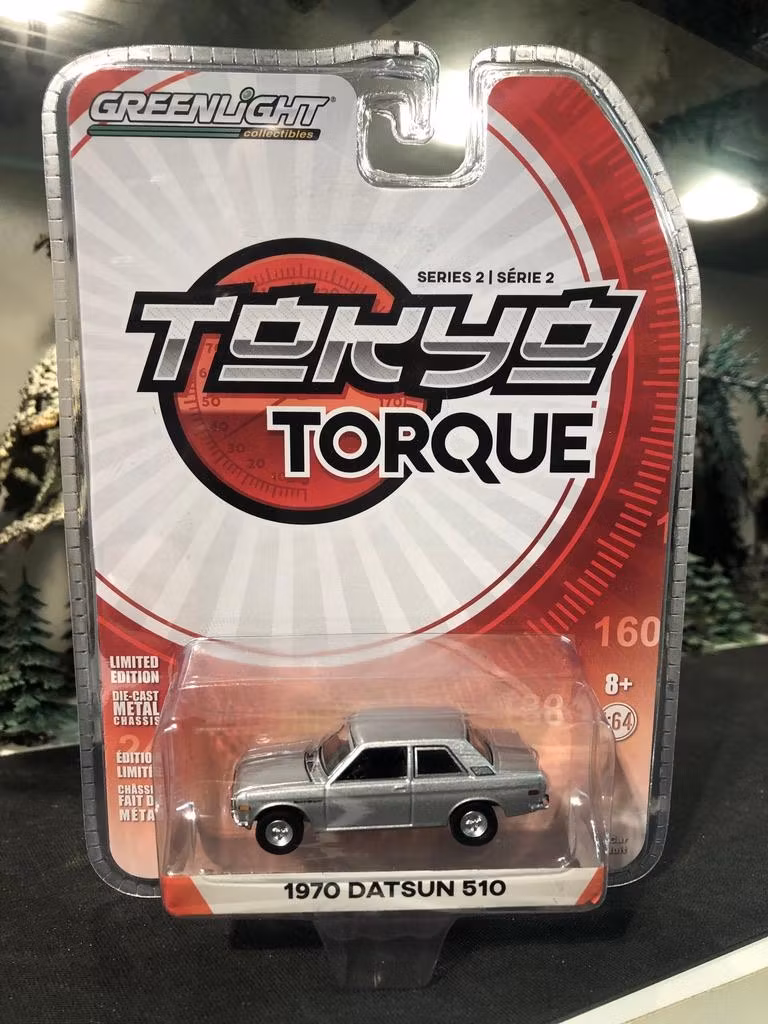 Skala 1/64 Datsun 510 70' "Tokyo Torque" från Greenlight