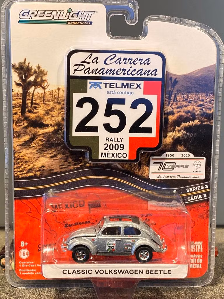 Classic Volkswagen Beetle Typ 1 Bubbla Rally Panamericana i 1/64 från Greenlight