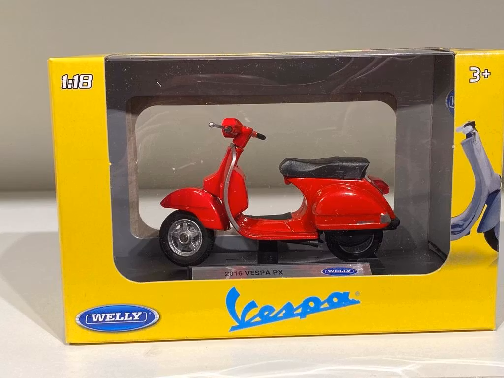 Skala 1/18 Motorcykel VESPA PX 2016 fr Welly Collection