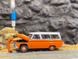 Skala 1/64 Chevy Suburban 65' fr AUTO WORLD Lim. Ed. Rel. 1 Ver B