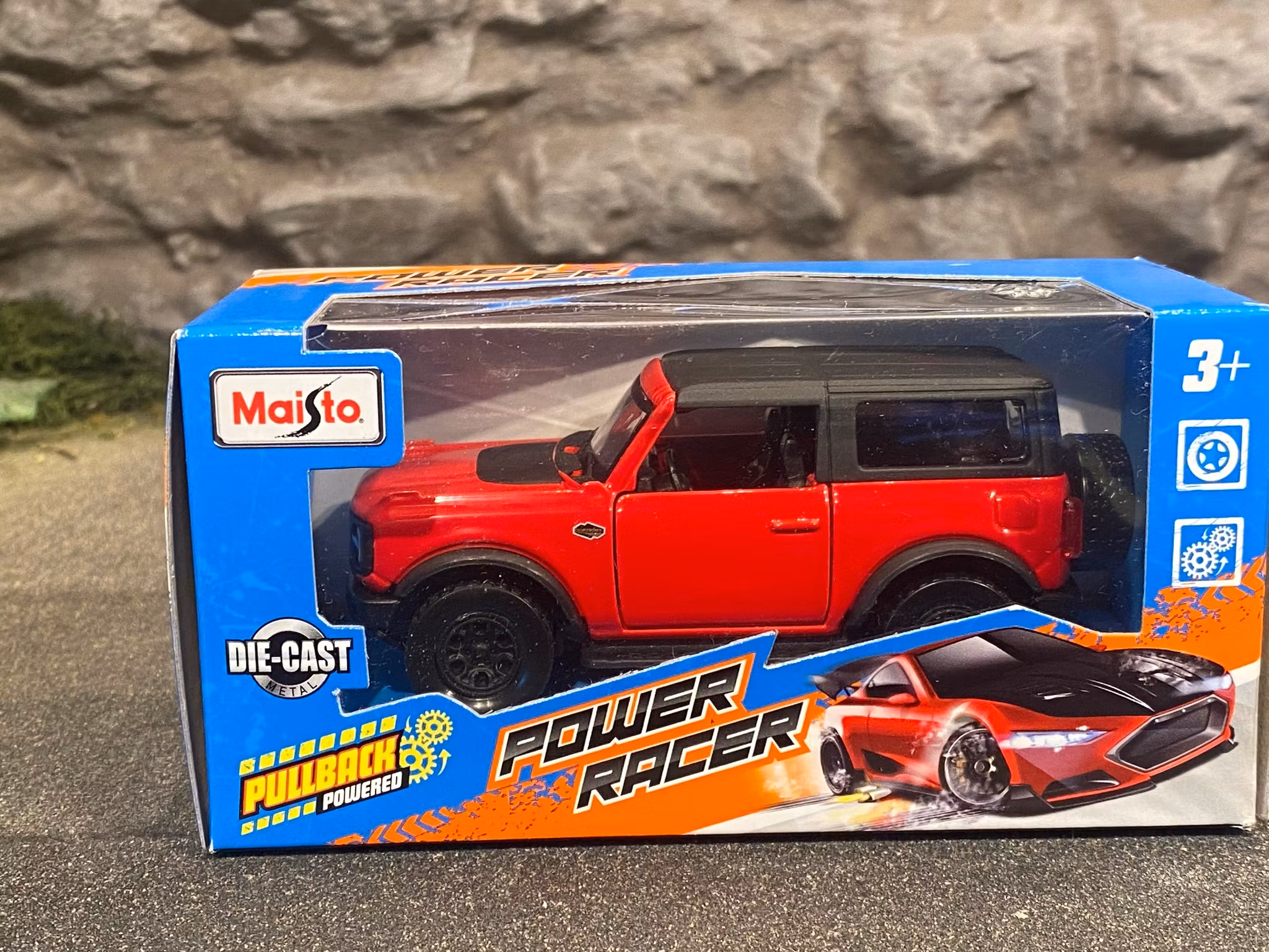 Skala 1/43 - Ford Bronco med PullBack-motor från Maisto