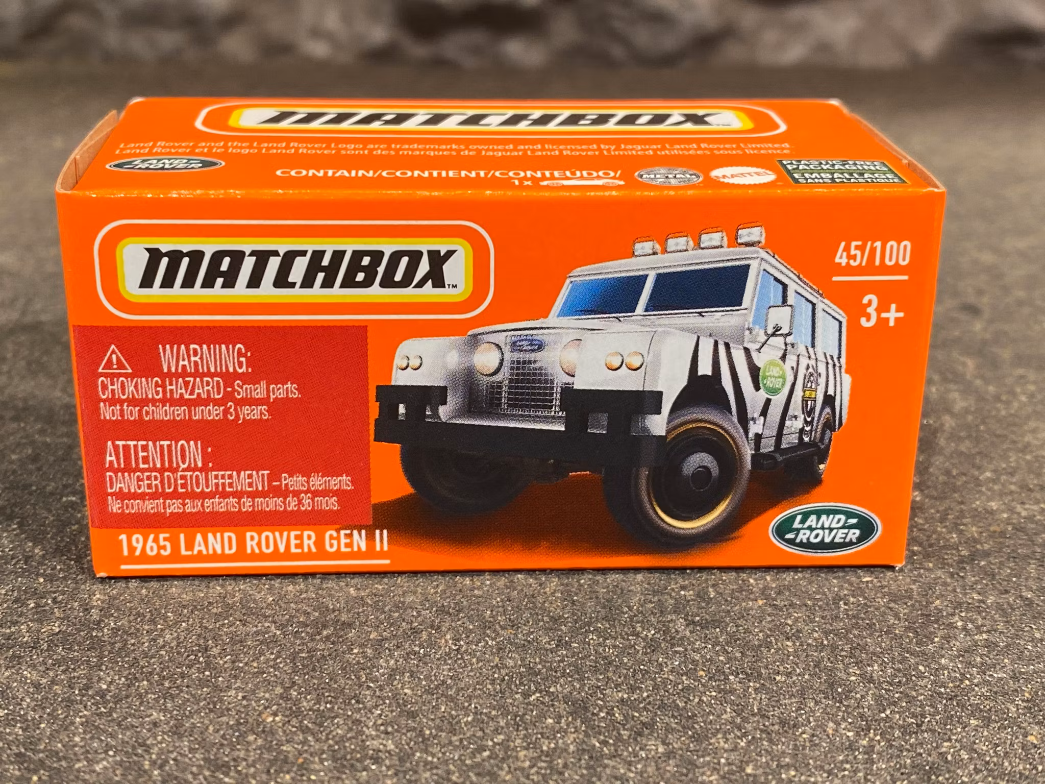 Skala 1/64 Matchbox -  Land Rover Gen II 1965'