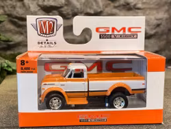 Skala 1/64 GMC 5500 Truck 70' fr M2