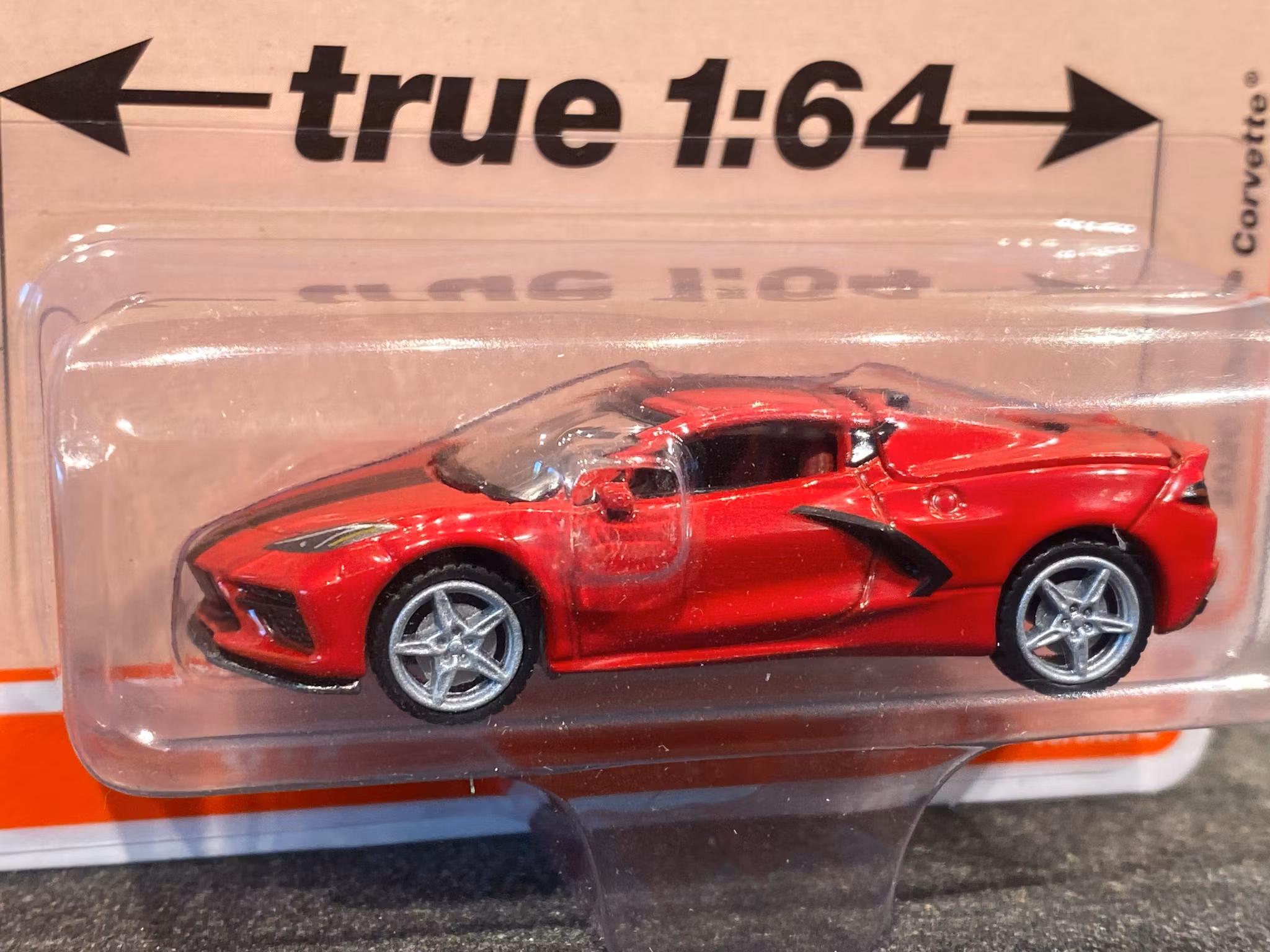 Skala 1/64 Chevy Corvette 2020' fr AUTO WORLD Lim.Ed. Rel.4 Ver A