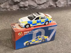 Skala 1/64 - BMW 5 Series F10 Greater Manchester Police fr Tiny