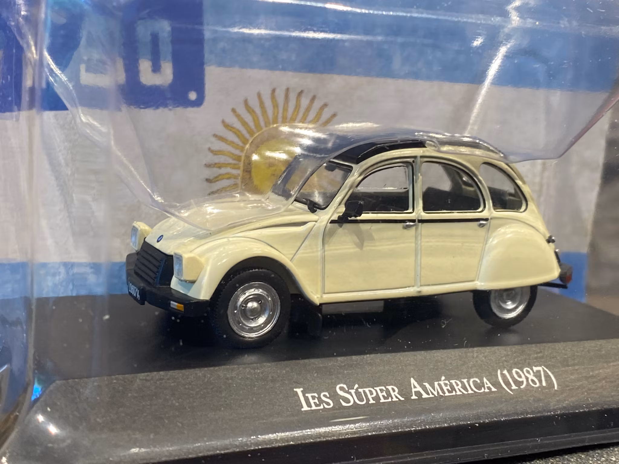 Skala 1/43: Citroen CV "Ies Súper America" 87' (SydAm. variant av 2 CV) fr Rubbo