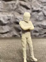 Skala 1/24 Driver - Omålad figur i plast från Scale Production