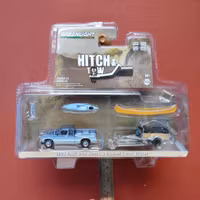 Skala 1/64 1988 GMC S-15 Sierra & Trailer med kanot & kajak GreenLight Hitch & Tow