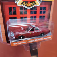 Skala 1/64 Ford Torino 76' "Lombard Illinois Fire Dep. Fire 5901" fr Greenlight