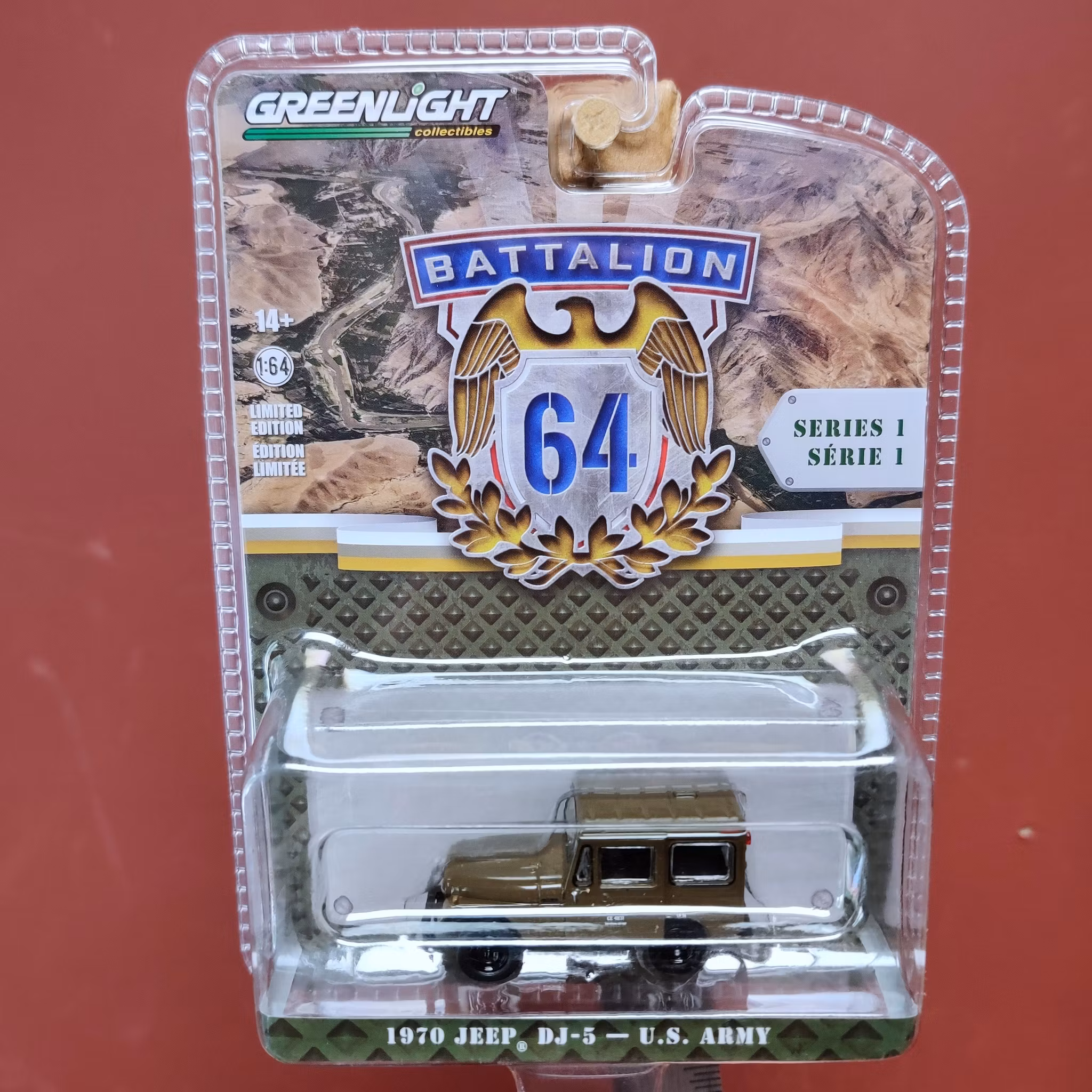 Skala 1/64 Jeep DJ-5 U.S. Army "Battalion 64" ser.1 från Greenlight