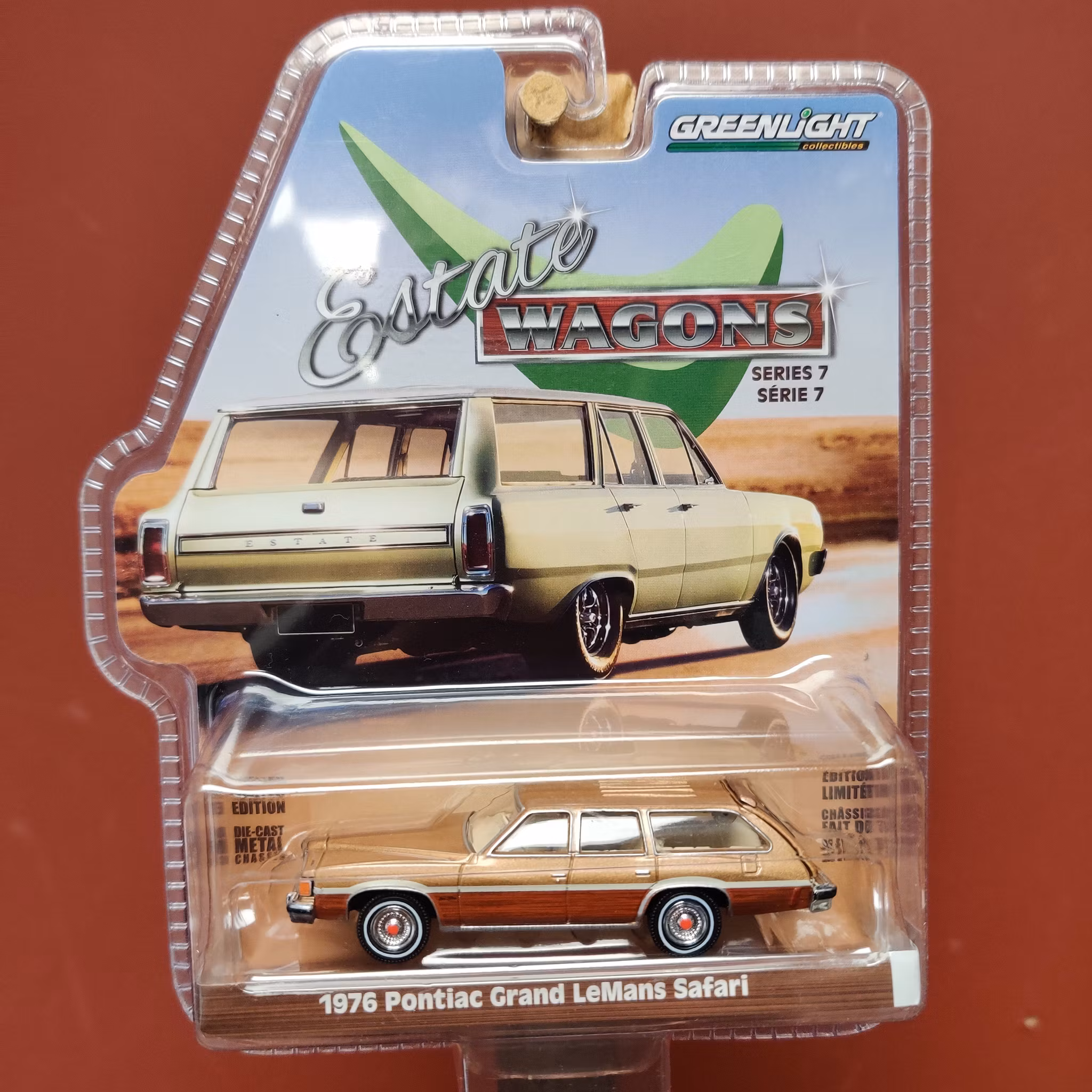 Skala 1/64 Pontiac Grand LeMans Safari 76' Estate Wagon ser.7 fr Greenlight