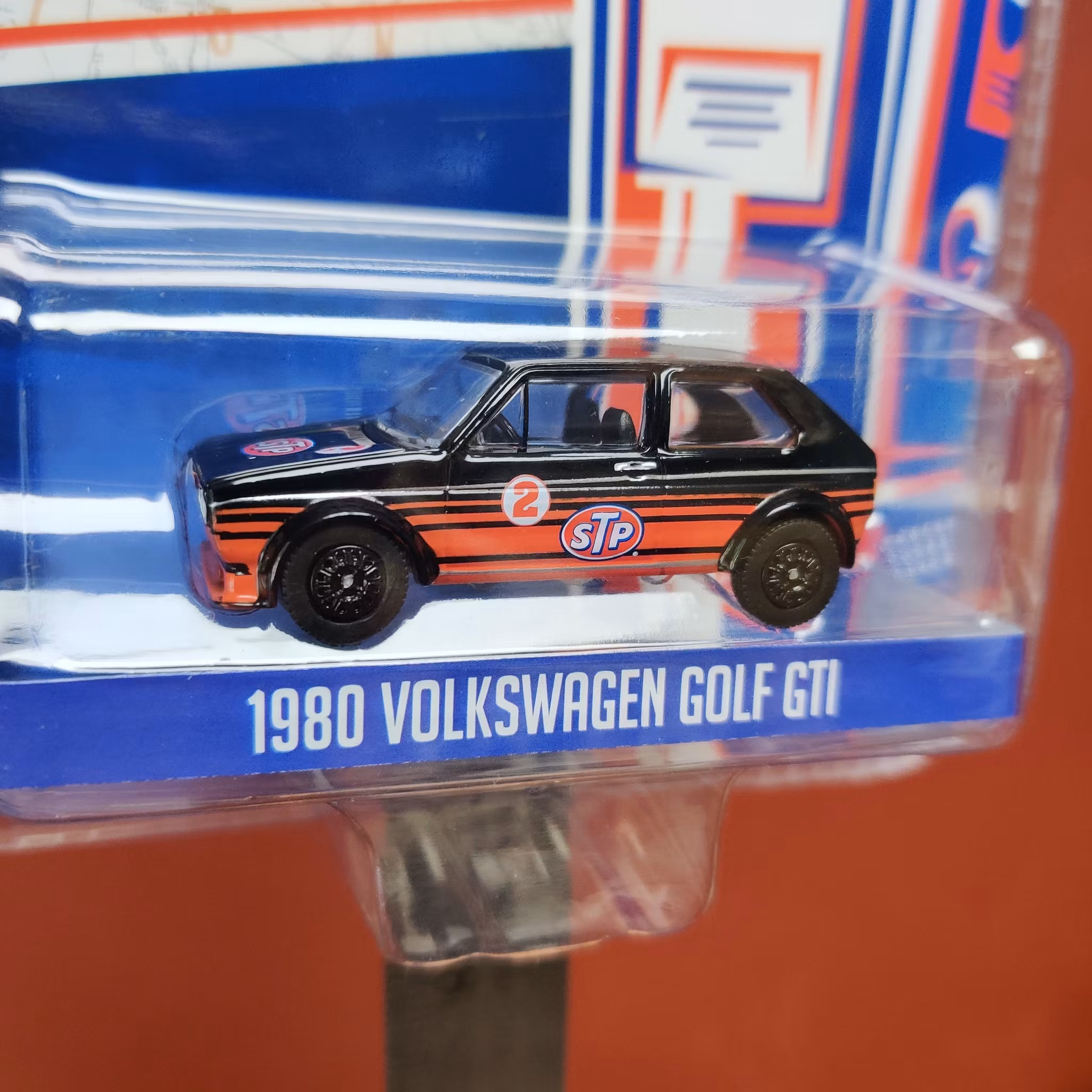 Skala 1/64 Volkswagen Golf GTI 80' STP - Running on Empty fr Greenlight