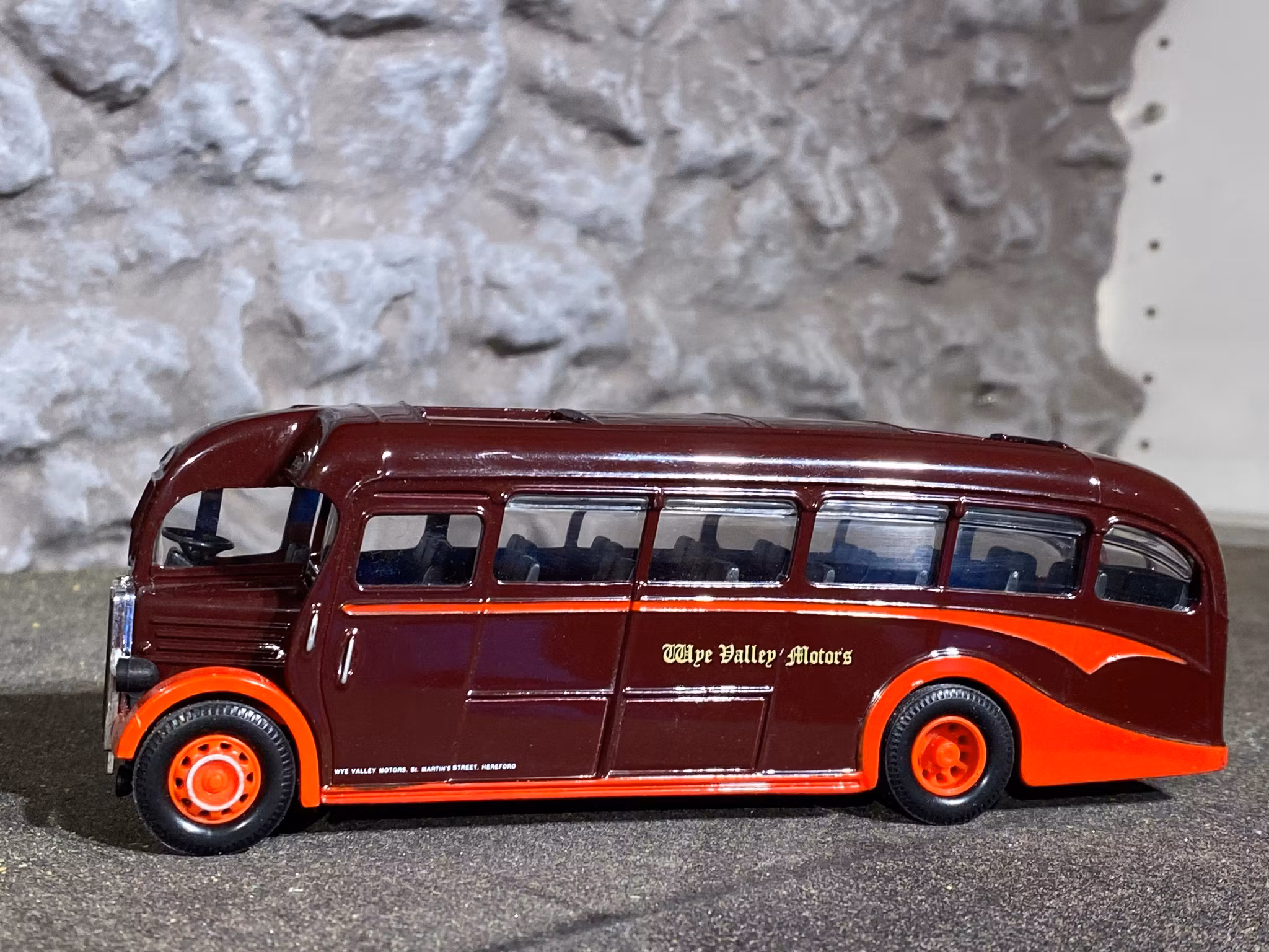Skala 1/50 AEC Regal, WYE Valley Motors buss - Public Transport fr Corgi / Mattel UK Limited