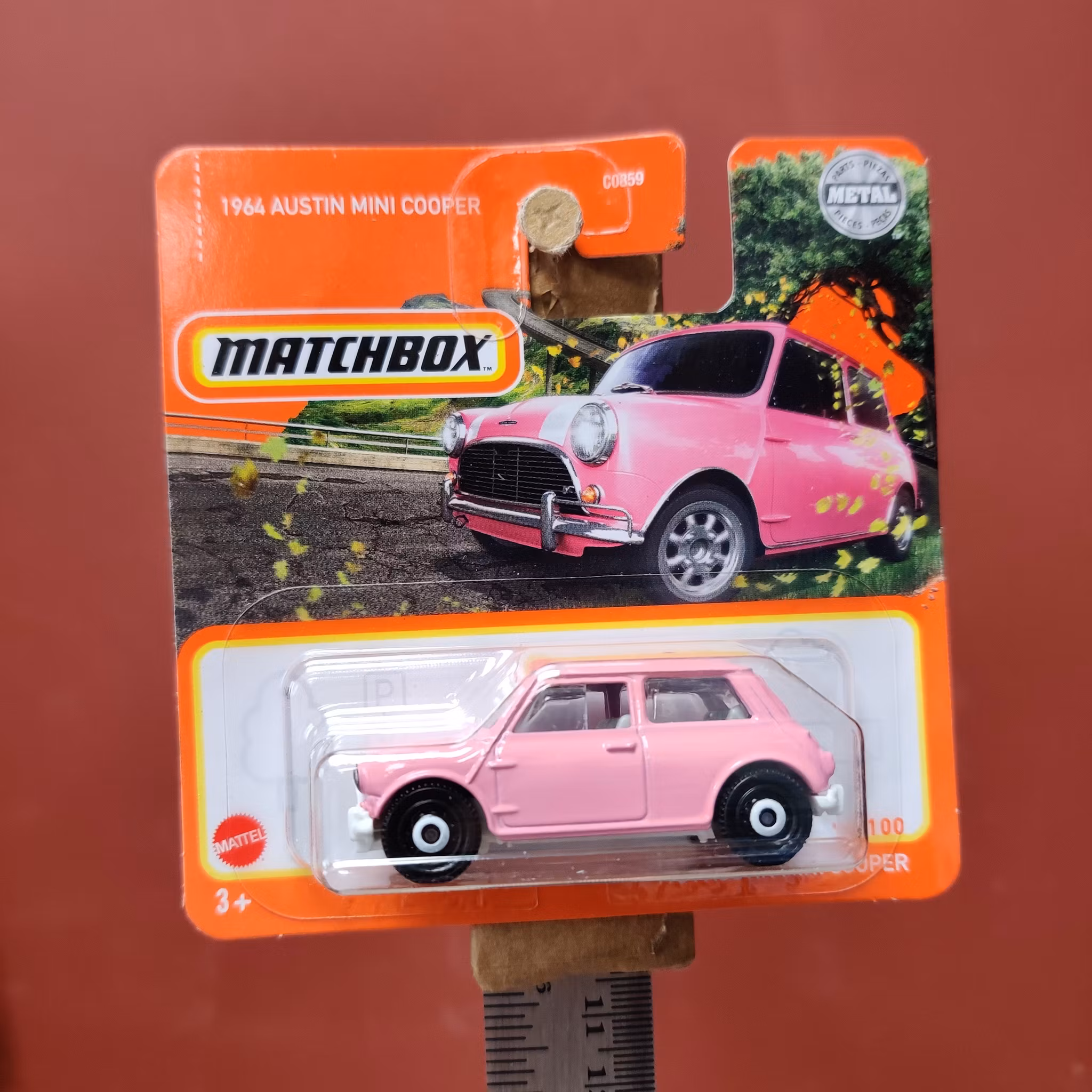 Skala 1/64 Matchbox - Austin mini Cooper 1964