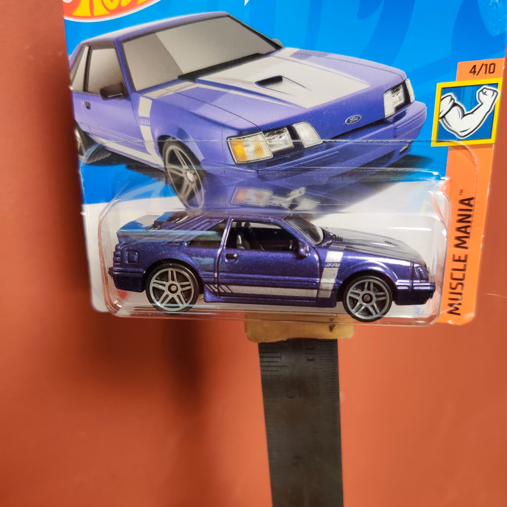 Skala 1/64 Hot Wheels, Ford Mustang SVD 1984