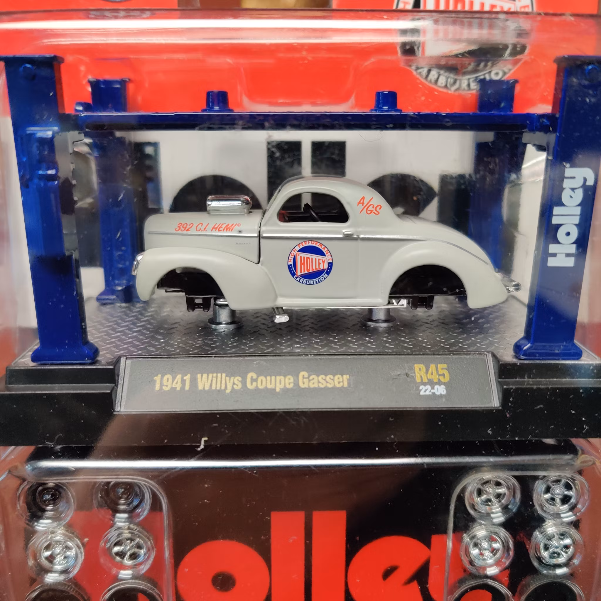 Skala 1/64 Fyrpelarlyft Willys Coupe Gasser 41' fr M2