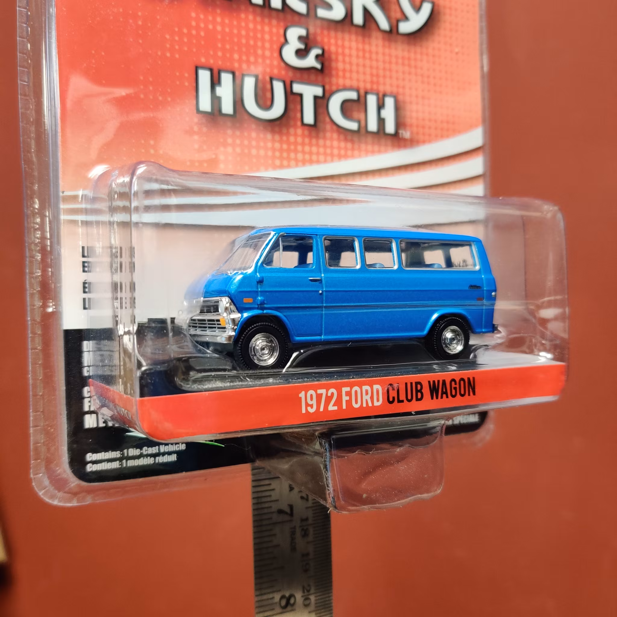 Skala 1/64 Ford Club Wagon 72' "Starsky & Hutch" från Greenlight Hollywood