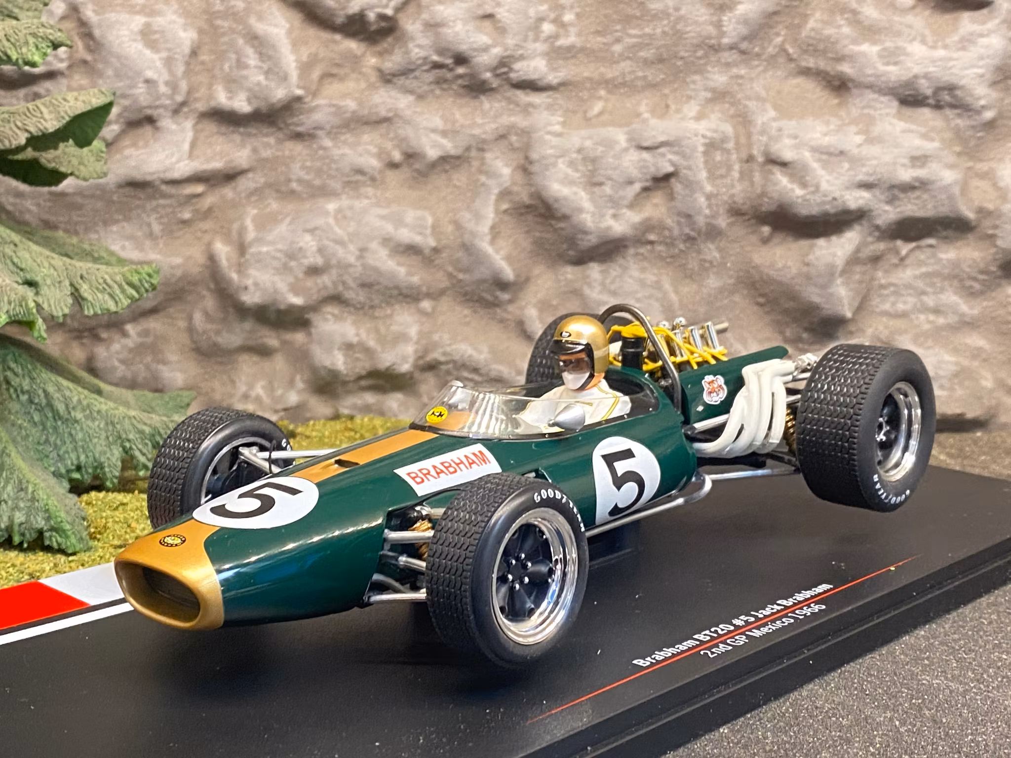 Skala 1/18 Brabham BT20 #5 Jack Brabham - GP Mexico 66' från MCG