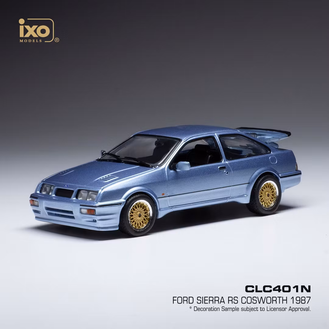 Skala 1/43 FORD SIERRA RS COSWORTH 1987 Ljusblå/grå metallic fr IXO Models