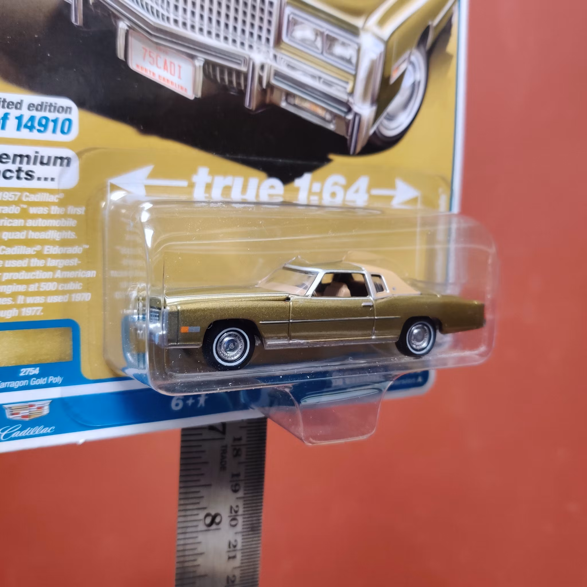Skala 1/64 Cadillac Eldorado 75'' fr AUTO WORLD Lim.Ed. Rel.1 Ver A