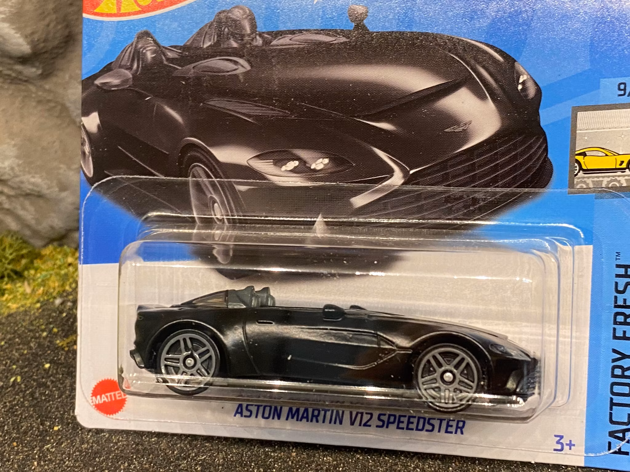 Skala 1/64 Hot Wheels, Aston Martin V12 Speedster