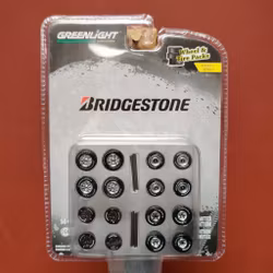 Skala 1/64 Bridgestone 4 uppsättningar Fälg & Däck med axlar Ser.7 från Greenlight