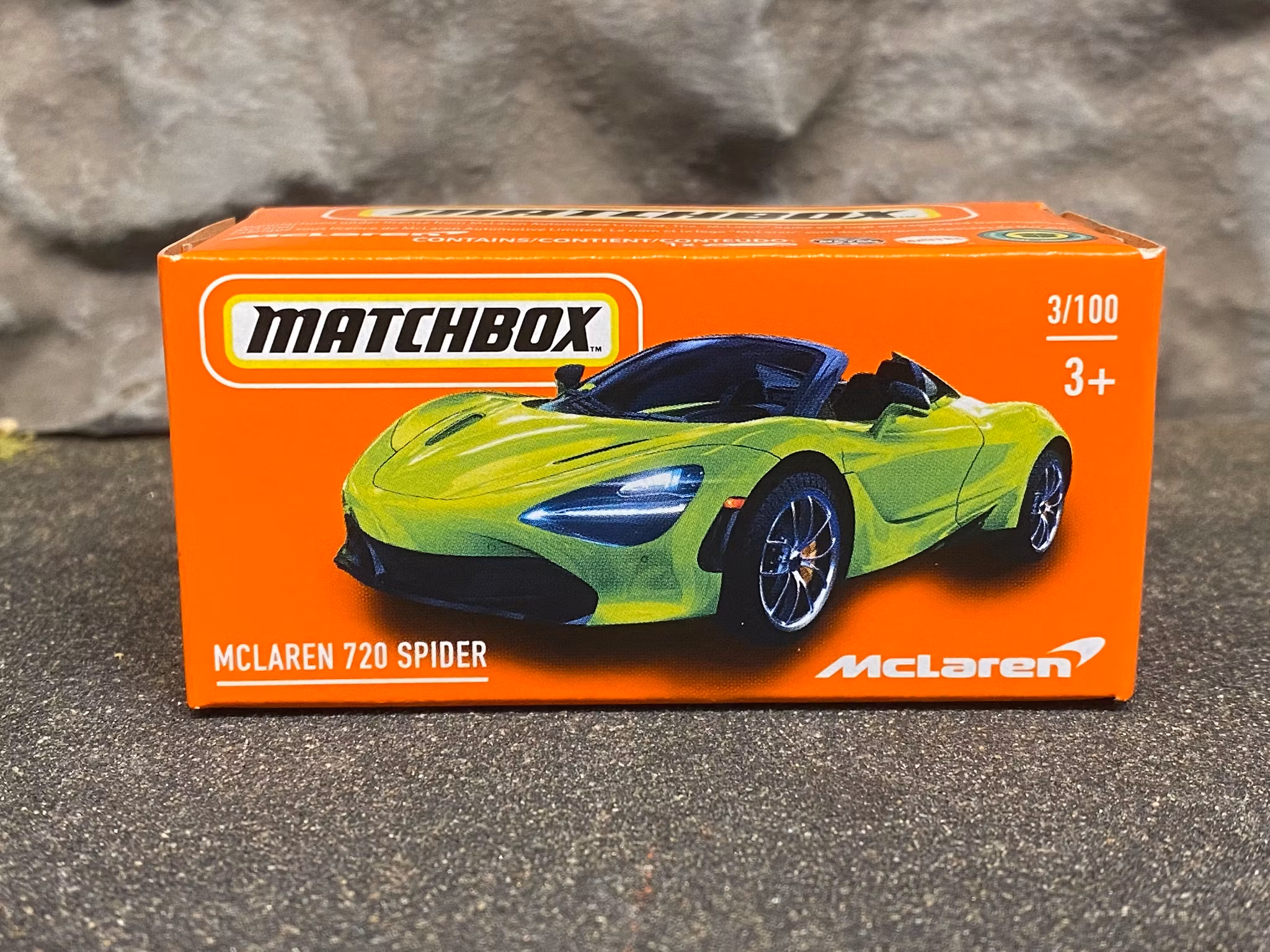 Skala 1/64 Matchbox - McLaren 720 Spider