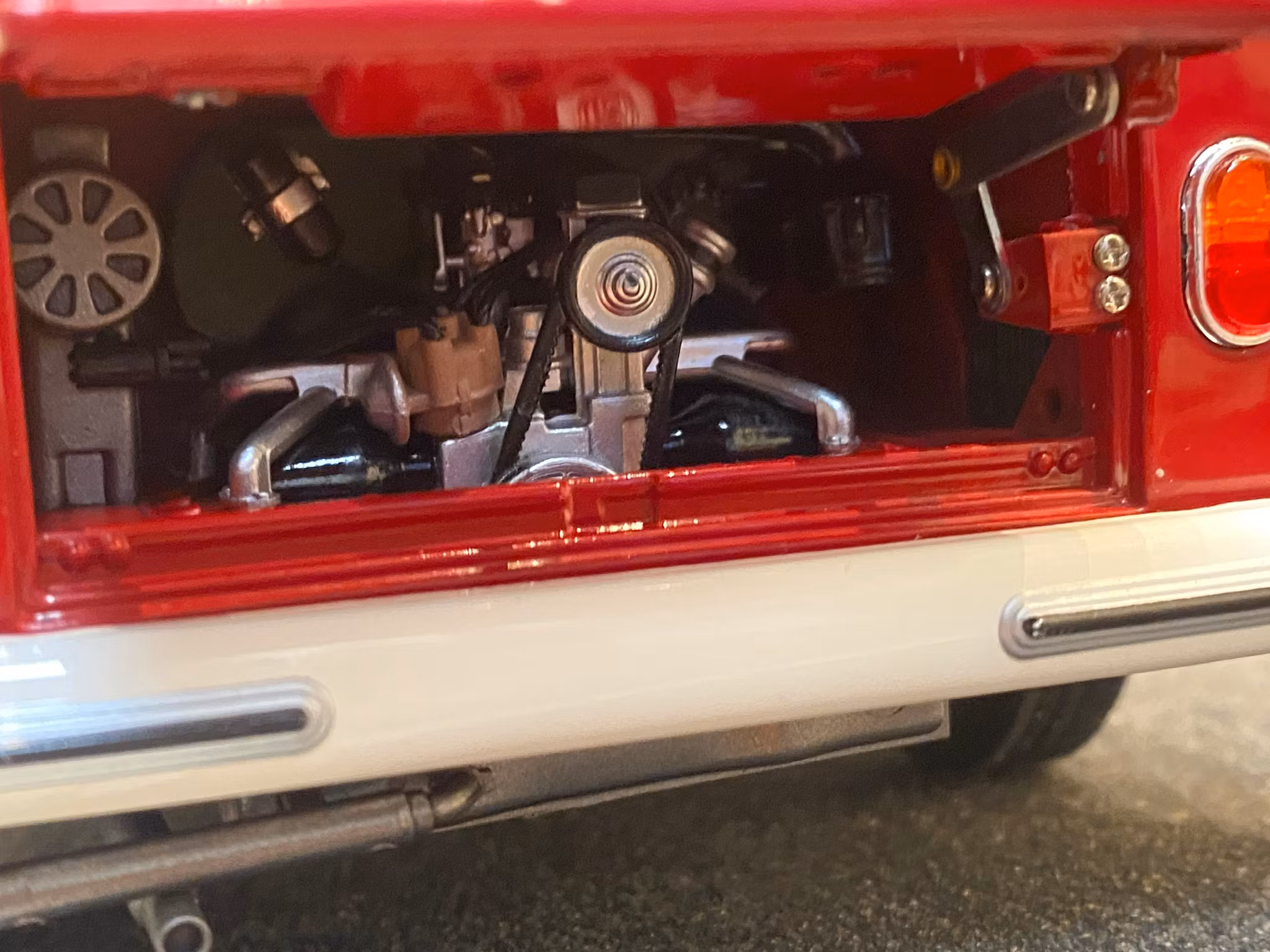 Skala 1/18 Otroligt väldetaljerad och fin Volkswagen T1 B SAMBA fr Schuco