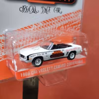 Skala 1/64 Chevrolet Camaro convertible 69' "North Wilkesboro Speedway" fr Greenlight Excl.