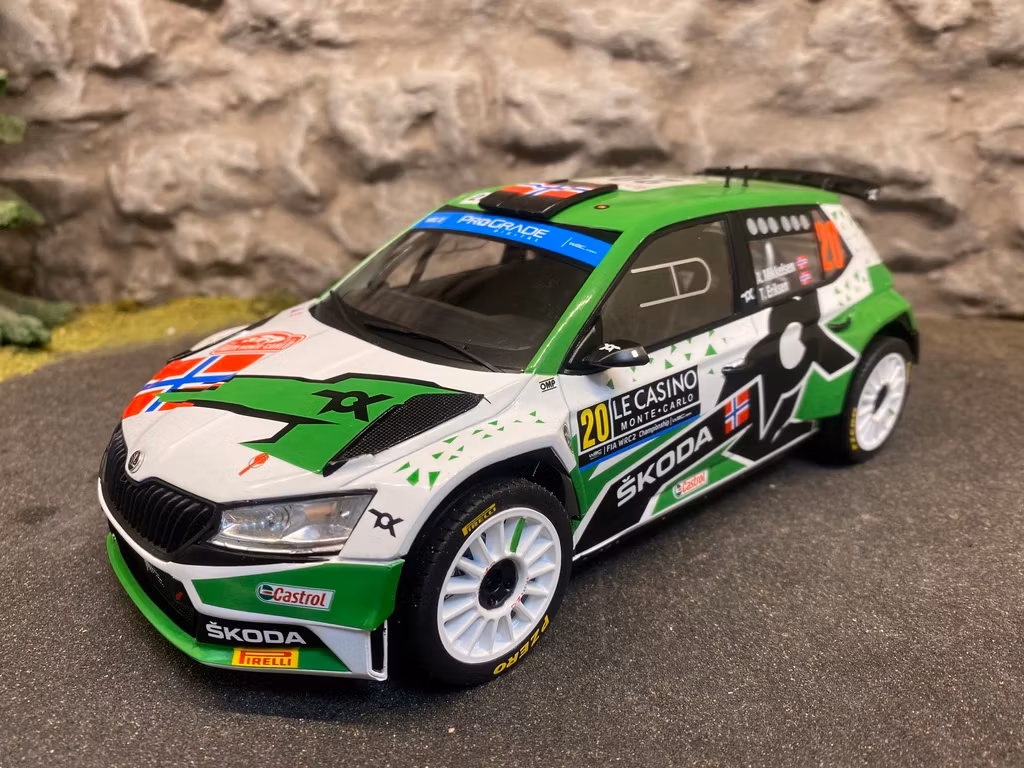 Skala 1/18 ŠKODA FABIA RALLY2 EVO #20 A.MIKKELSEN/T.ERIKSEN 22' fr IXO Models