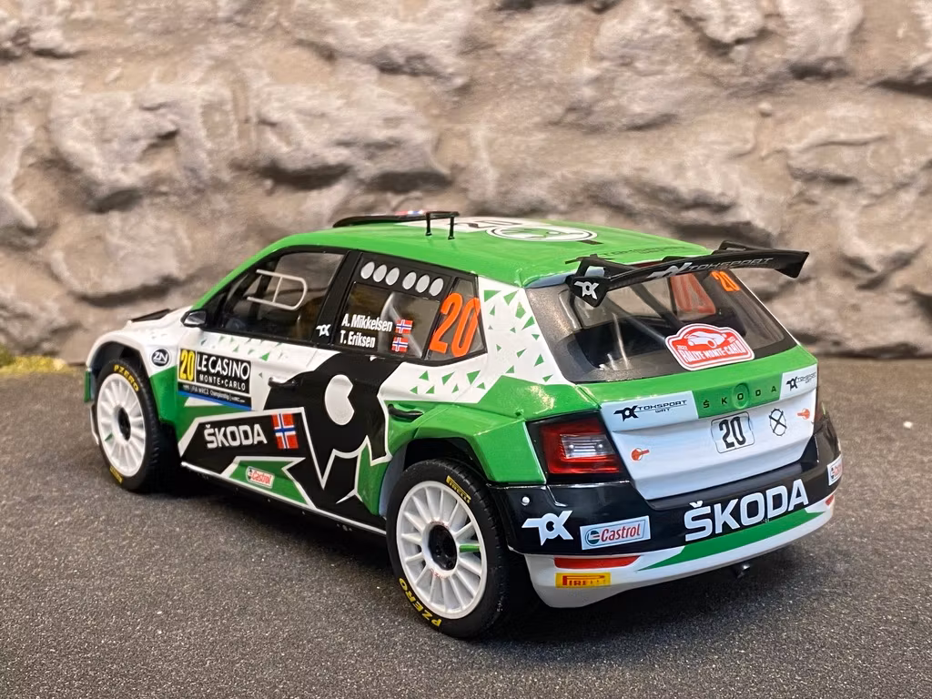 Skala 1/18 ŠKODA FABIA RALLY2 EVO #20 A.MIKKELSEN/T.ERIKSEN 22' fr IXO Models
