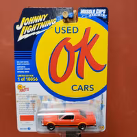 Skala 1/64 Plymouth Volare Road Runner 76' "Muscle Cars USA" Rel.4 Ver.A fr Johnny Lightning