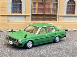 Skala 1/64 Toyota Corolla E70, Grön fr BM Creations