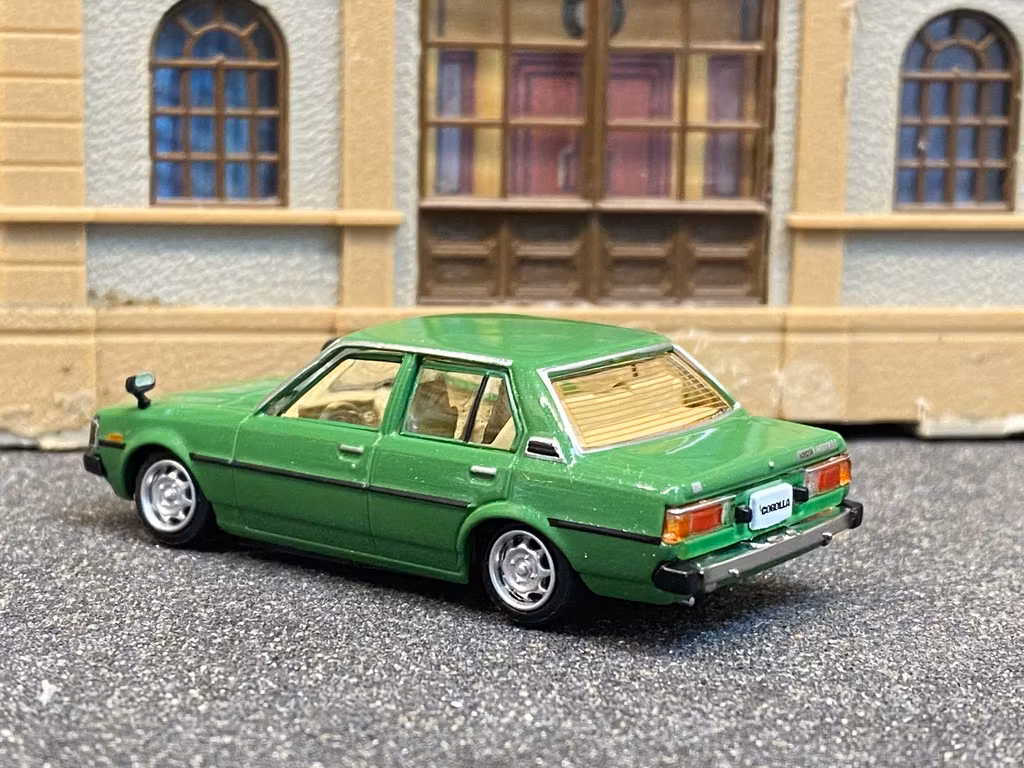 Skala 1/64 Toyota Corolla E70, Grön fr BM Creations