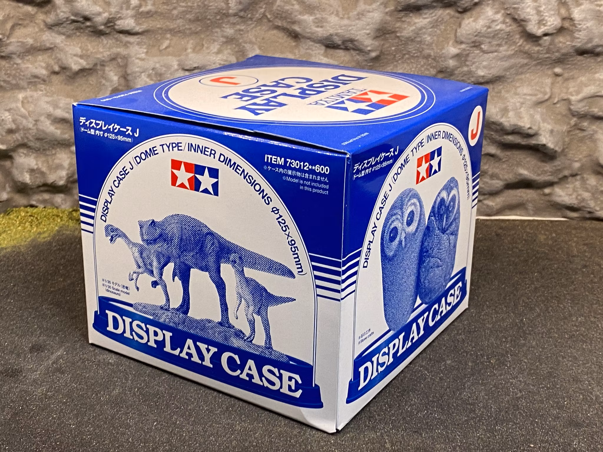 Display Case Dome, Innermått 12,5 cm x 9,5cm, Svart Bas fr Tamiya