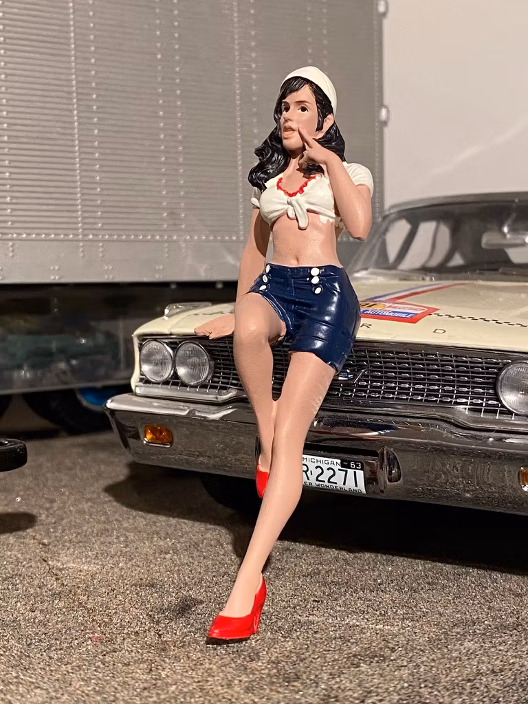 Skala 1/18 Sandra funderar... - American Diorama