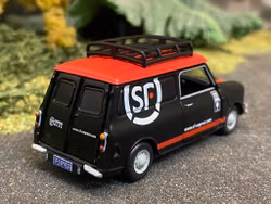 Skala 1/64 (1/50) - Austin Mini Countryman - SF Express Delivery fr Tiny