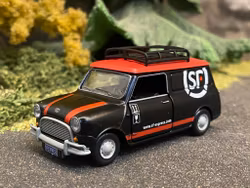 Skala 1/64 (1/50) - Austin Mini Countryman - SF Express Delivery fr Tiny