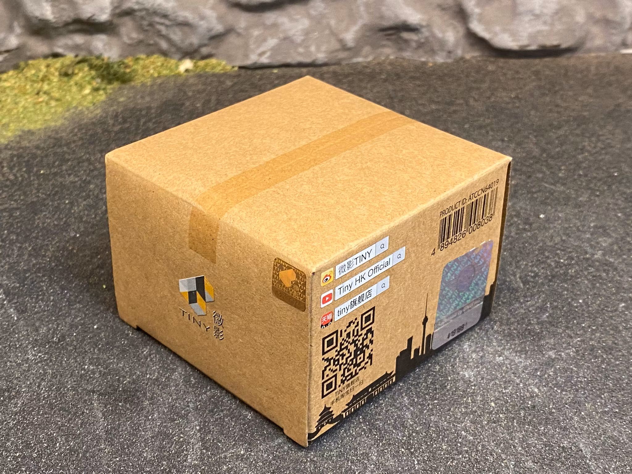 Skala 1/64 (1/50) - Austin Mini Countryman - SF Express Delivery fr Tiny